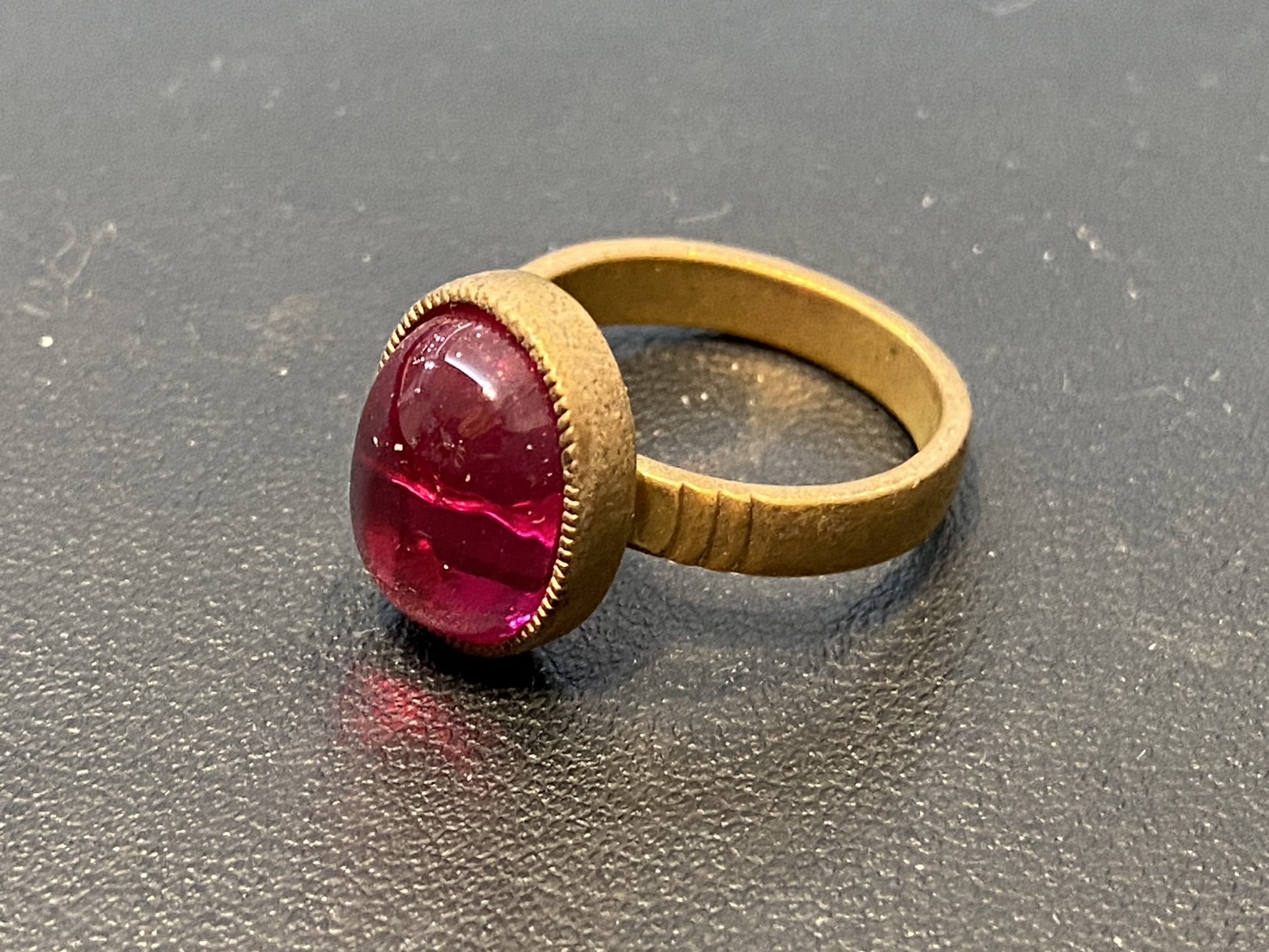 銀飾戒指生產,銅製戒指生產案例-台灣銀飾工廠,台北銀飾工廠,新北銀飾工廠,銅飾工廠,台北銀飾生產,銅銀飾品製做,飾品鑄造,銅零件鑄造,銀零件鑄造,筆配件打版,飾品量產鑄造,擺飾專業打版,銀飾戒指生產,銀飾項鍊生產,銀飾配件訂製,銀飾工廠推薦,巧美信飾品工藝7