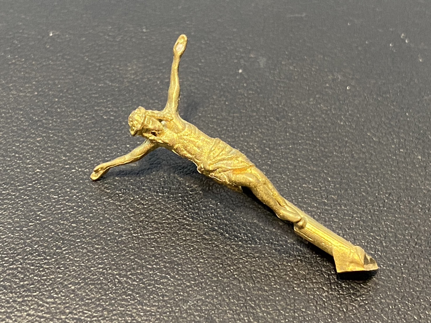 銀製擺件,銅製擺件生產案例-台灣銀飾工廠,台北銀飾工廠,新北銀飾工廠,銅飾工廠,台北銀飾生產,銅銀飾品製做,飾品鑄造,銅零件鑄造,銀零件鑄造,筆配件打版,飾品量產鑄造,擺飾專業打版,銀飾戒指生產,銀飾項鍊生產,銀飾配件訂製,銀飾工廠推薦,巧美信飾品工藝17